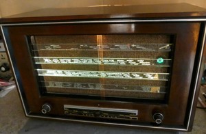 Telefunken D 860 WK Spitzen Großsuper von 1938 Röhrenradio spielt, top Zustand