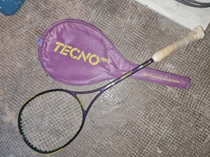 Verschiedene Squash Schläger und Tennisschläger Bild 4