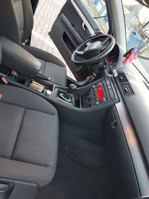 Audi A4 A4 Avant 2.0 TDI Bild 4
