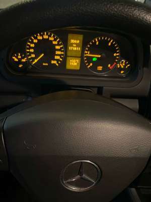 Mercedes-Benz A 180 CDI A-180  DPF Navi / Klimaanlage Bild 4