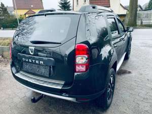 Dacia Duster I Black Shadow 4x2,Navi,AHK,SHZ,Kamera Bild 4