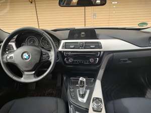 BMW 320 320d Touring Aut. Bild 3