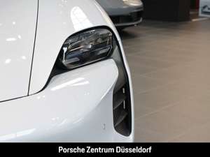 Porsche Taycan GTS Sport Turismo Head-Up InnoDrive Beifahrerdispl Bild 5