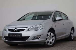 Opel Astra 1.4 Turbo*Edition*Klima*PDC*Webasto*CD*Allwetterr Bild 1