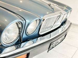 Jaguar XJ V 12  **19.000KM (!) ** TOP ZUSTAND Dt.Auto! Bild 2