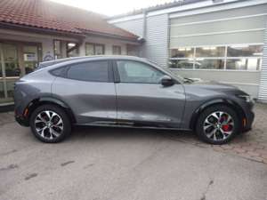 Ford Mustang Mach-E Premium Automatik 4x4 Bild 3