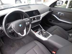 BMW 320 d Limousine Advantage HiFi LED Komfortzg. Bild 4