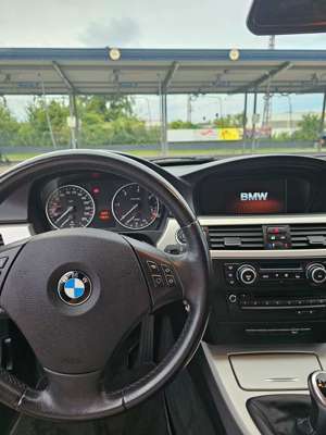 BMW 320 320d DPF Touring Edition Lifestyle Bild 3