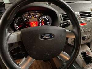 Ford Kuga 2.0 TDCi 4x4 Aut. Trend unfallfrei Bild 5