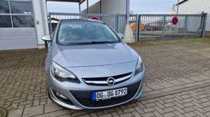 Opel Astra J Lim. 5-trg. Active TÜV  SERVICE NEU Bild 3