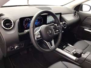 Mercedes-Benz GLA 200 Progressive MBUX-High+LED+Kamera+Spiegel Bild 8