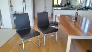 Designer-Essgruppe von Rolf Benz: Eleganter Nussholz-Tisch mit Stühlen und Sitzbank in TOP-Qualität! Bild 3