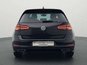 Volkswagen Golf VII 1.5 Highline R-Line NAVI LED SHZ Bild 3
