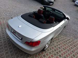 BMW 135 i Cabrio Automatik M-Paket Tüv,- Kundendienst N Bild 3