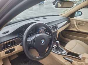 BMW 318 BMW E90  318i Automatik Bild 4
