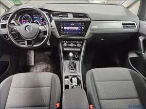 Volkswagen Touran 1.6 TDI Comf. 7-Sitze Navi ACC AHK Shz Bild 5