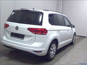 Volkswagen Touran 1.6 TDI Comf. 7-Sitze Navi ACC AHK Shz Bild 4
