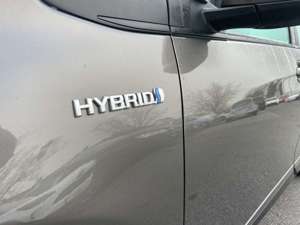 Toyota Yaris Hybrid Team D Bild 3