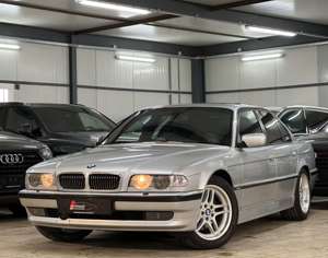 BMW 750 i E38 INDIVIDUAL SPORT-PAKET*SBLF*MSGE*ACC Bild 3