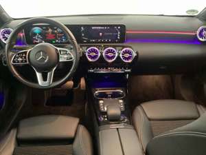 Mercedes-Benz A 250 A250 EQ 8G-DCT Edition 19-LEDER-WIDESCREEN-LED Bild 9