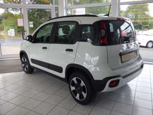 Fiat Panda 1.0 GSE Hybrid City Cross DAB-Radio Bild 2
