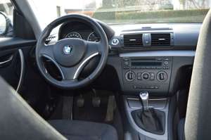 BMW 116 d Advantage-Paket*Klimaanlage**PDC* Bild 4