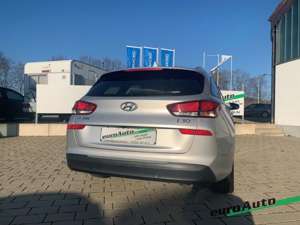 Hyundai i30 Go! 1.4 T-GDI Kombi Rückfahrkamera Sitzheizung Bild 4