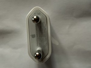 Apple iPhone 5W USB Power Adapter Netzteil Ladegerät  Bild 1