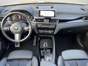 BMW X2 sDrive 20i M-Sport LED NAVI Bild 3