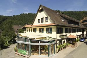 Hotel Freihof:  Betreutes Wohnen für Senioren im Schwarzwald genießen Bild 2