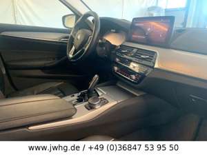 BMW 530 xD Leder CockpPro 360Kam DrivingAss+ DAB 18" Bild 4
