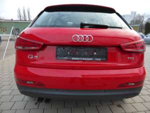 Audi Q3 2.0 TDI/1Hand/wenig km/sehr gepflegt/Panodach Bild 4