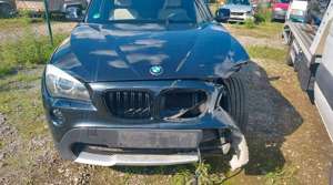 BMW X1 xDrive 25i Automatik Leder PDC Unfall Bild 2
