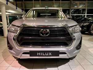 Toyota Hilux HILUX 4x4 DOUBLE CAB-AUTOMATIK-COMFORT-NEW MOD. Bild 2