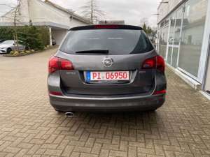 Opel Astra J 2.0 CDTI Sports Tourer *Navi*Klim*Xen* Bild 3