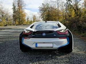 BMW i8 BMW i8 Coupe Head Up Carbon HarmanKardon 360° Cam Bild 4