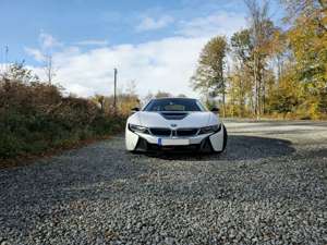 BMW i8 BMW i8 Coupe Head Up Carbon HarmanKardon 360° Cam Bild 1