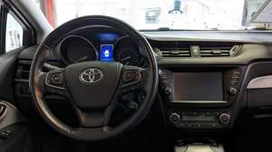 Toyota Avensis Touring Sports 1.6 D-4D Business Edition Bild 8