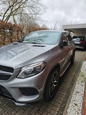 Mercedes-Benz GLE 350 GLE 350 d Coupe 4Matic 9G-TRONIC AMG Line Bild 2