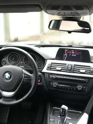 BMW 320 320d  Touring 8G Aut. // Head Up Bild 5