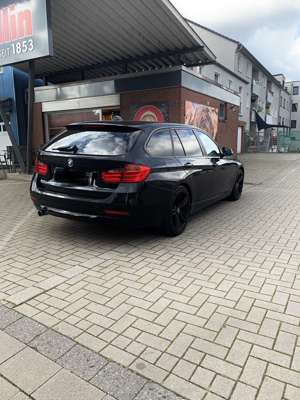 BMW 320 320d  Touring 8G Aut. // Head Up Bild 2