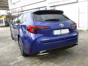 Toyota Corolla 1.8 Hybrid Touring Sports Team Deutschland Bild 3