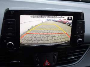 Hyundai i30 Fastback 1.4 T-GDI  Premium TotwAss Ledr Shz Slü Bild 5