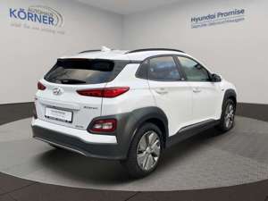 Hyundai KONA Electro (150kW) PREMIUM *NAVI*CAM*PDC*LEDER*LED* Bild 4