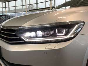 Volkswagen Passat 2.0 TDI Highline AHK LED Pano Sthzg Bild 3