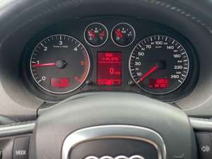 Audi A3 A3 1.9 TDI Sportback DPF S tronic Ambiente Bild 4