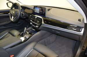 BMW 530 5er 530d xDrive Touring Aut. Luxury Line Bild 4