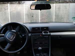 Audi A4 1.6 Bild 4