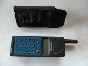 Handy Ericsson GA628 Bild 2