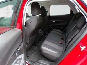 Peugeot 3008 1.2l PureTech 130 Active *DAB*Sitzheizung*Klimaaut Bild 4